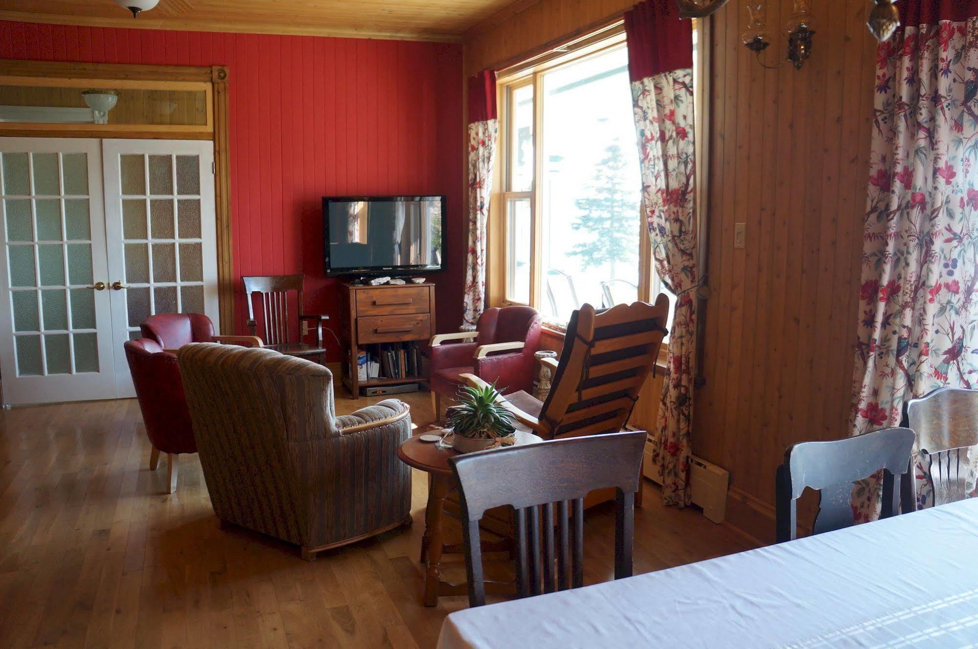 Port-Daniel Le Manoir Du Vieux Presbytere المظهر الخارجي الصورة